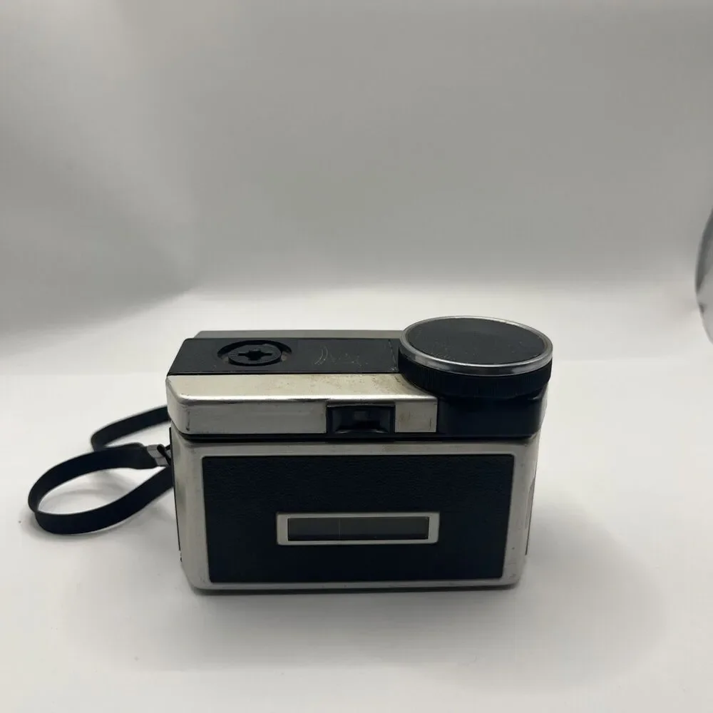 Kodak Instamatic 404 Camera with Strap, Tested And Working
